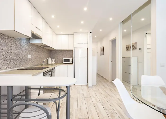 Lejlighed Two Modern And Bright Near El Duque *