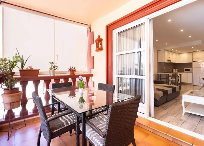 Two Modern&bright Near El Duque Apartamento *