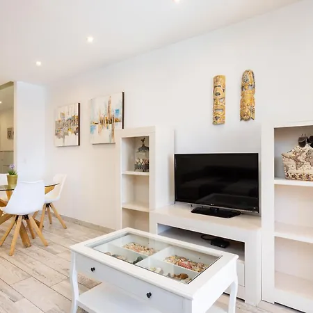 아파트 Two Modern And Bright Near El Duque *